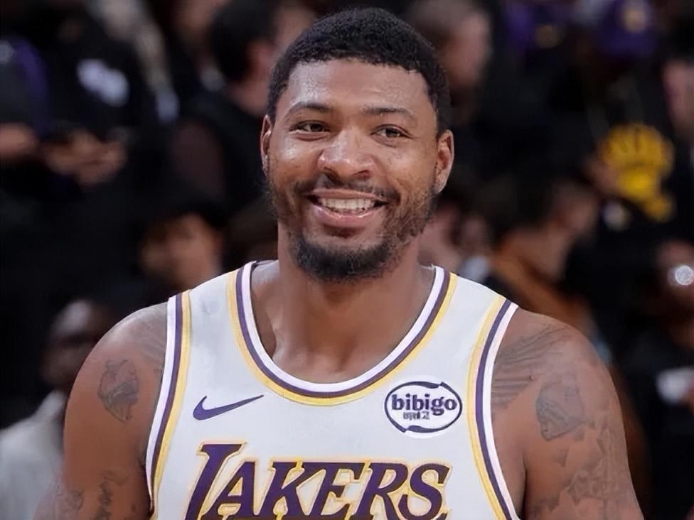 斯玛特和海斯打成最大赢家！雷迪克发布会公开称赞，统治内外线！